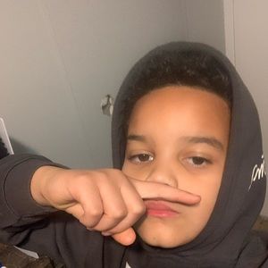 Meet your Posher, Grayson